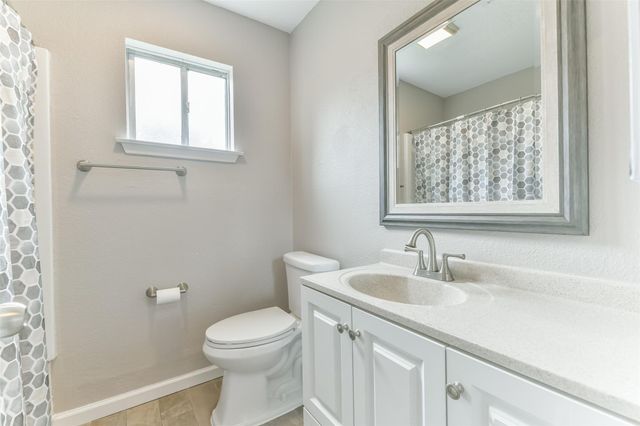 104 Brigadoon Lane, Friendswood, TX 77546