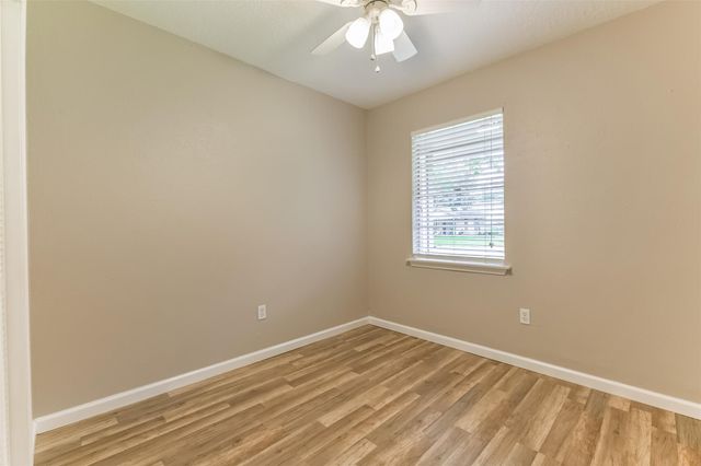 104 Brigadoon Lane, Friendswood, TX 77546