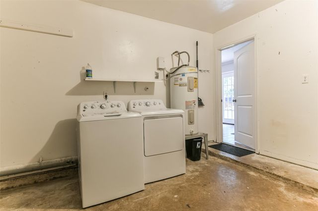 104 Brigadoon Lane, Friendswood, TX 77546