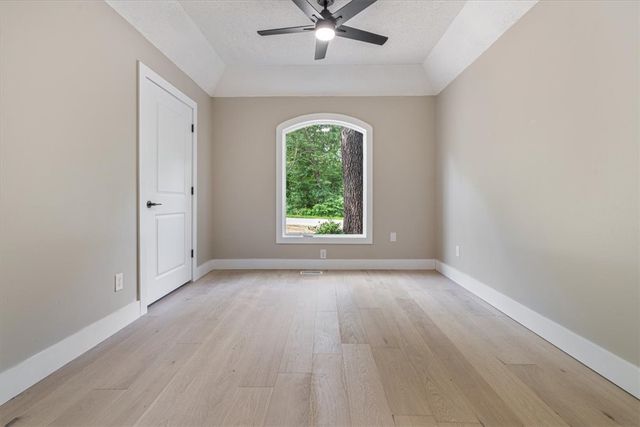 30 Burnham Drive, Bella Vista, AR 72715