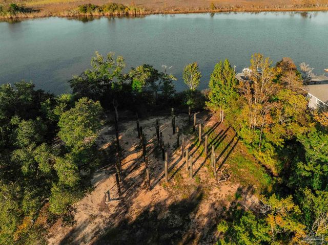 2022 Mackey Key Dr, Pensacola, FL 32514