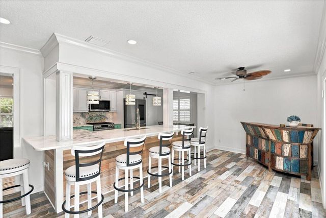 1736 NW 39th Street, Oakland Park, FL 33309