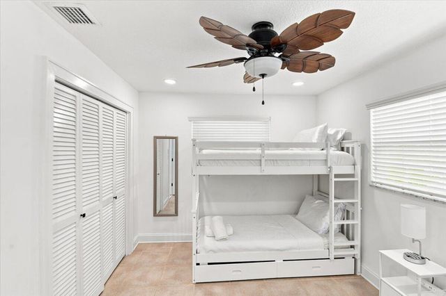1736 NW 39th Street, Oakland Park, FL 33309