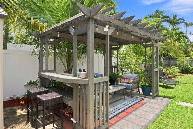 1736 NW 39th Street, Oakland Park, FL 33309