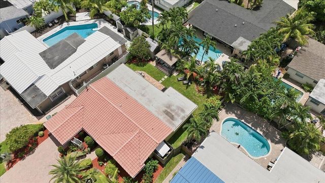 1736 NW 39th Street, Oakland Park, FL 33309