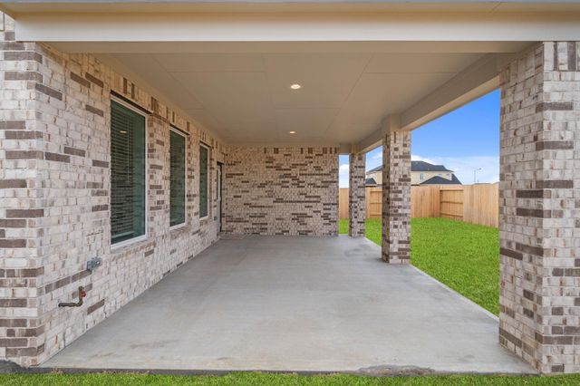 4033 Sun Burst Lane, Brookshire, TX 77423