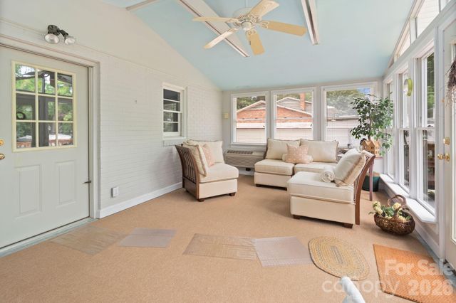 4215 Chelmsford Road, Charlotte, NC 28211