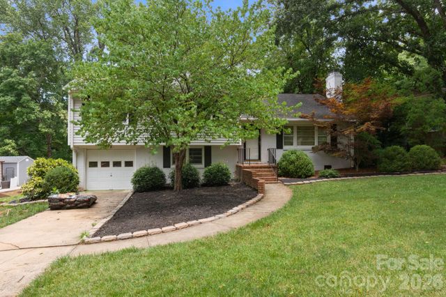 4215 Chelmsford Road, Charlotte, NC 28211