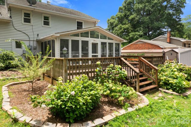 4215 Chelmsford Road, Charlotte, NC 28211