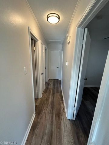 4020 Menfreya Court, Winston-salem, NC 27106