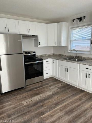 4020 Menfreya Court, Winston-salem, NC 27106