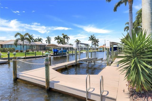 5610 Coronado CT, Cape Coral, FL 33904