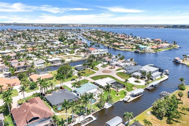 5610 Coronado CT, Cape Coral, FL 33904
