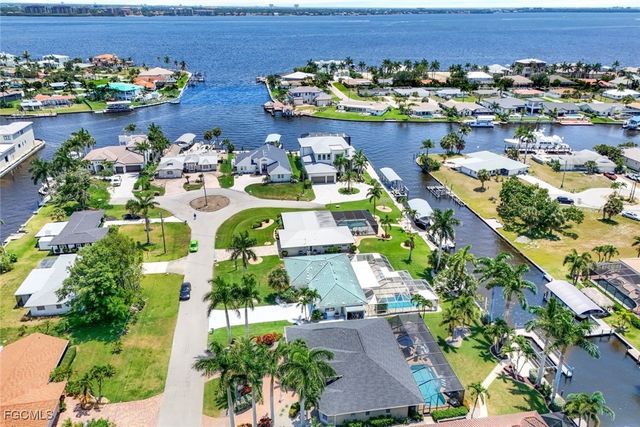 5610 Coronado CT, Cape Coral, FL 33904