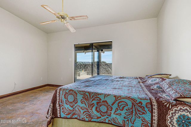 2140 Sagecrest Avenue, Las Cruces, NM 88011