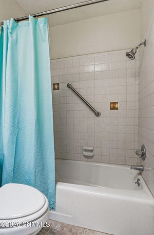 2140 Sagecrest Avenue, Las Cruces, NM 88011