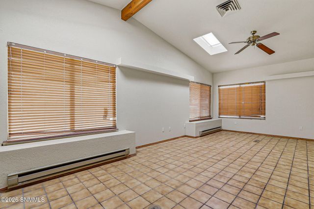2140 Sagecrest Avenue, Las Cruces, NM 88011