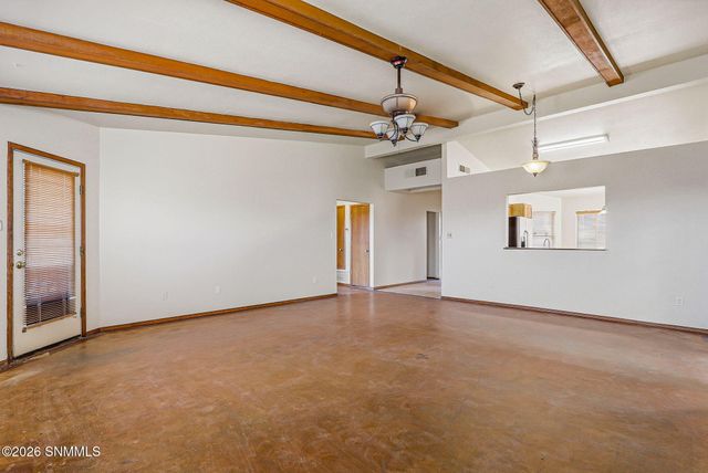 2140 Sagecrest Avenue, Las Cruces, NM 88011