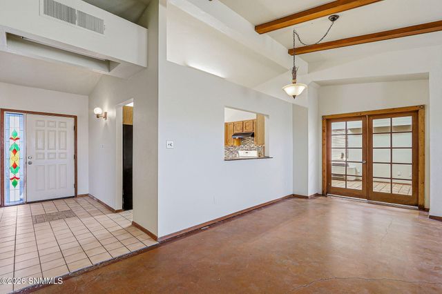 2140 Sagecrest Avenue, Las Cruces, NM 88011
