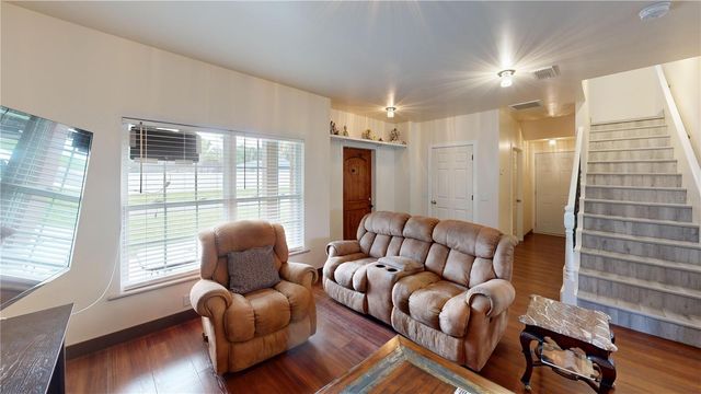 402 E MAPLE STREET, Winter Garden, FL 34787