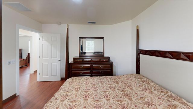 402 E MAPLE STREET, Winter Garden, FL 34787