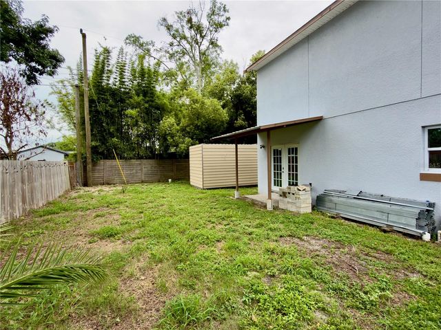 402 E MAPLE STREET, Winter Garden, FL 34787