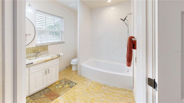 402 E MAPLE STREET, Winter Garden, FL 34787