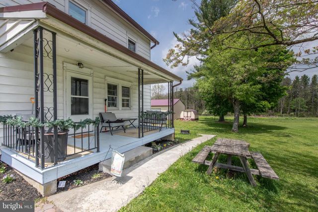 7281 DECATUR ST, New Tripoli, PA 18066