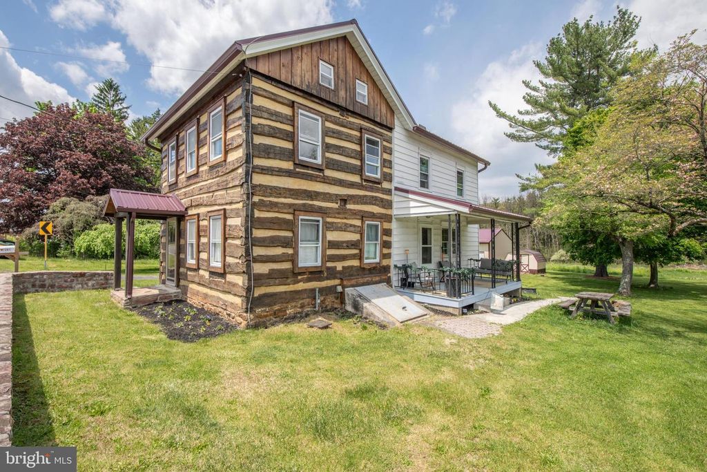 7281 DECATUR ST, New Tripoli, PA 18066