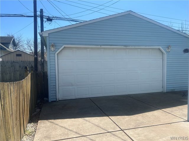 181 Knowlton Avenue, Tonawanda, NY 14217
