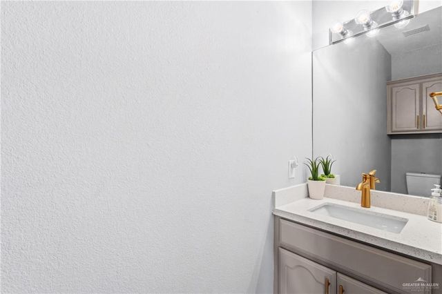 2801 Bluebird Avenue, Mcallen, TX 78504