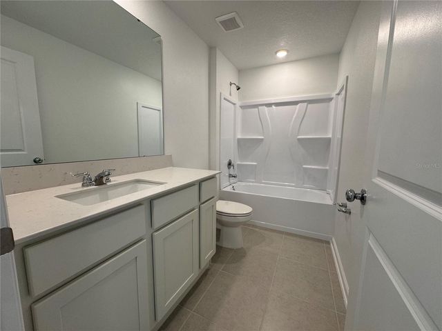 2185 LASSO LOOP, Eagle Lake, FL 33839