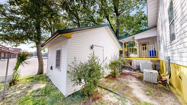 104 N Herring Street, Dothan, AL 36303