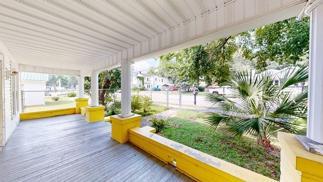 104 N Herring Street, Dothan, AL 36303