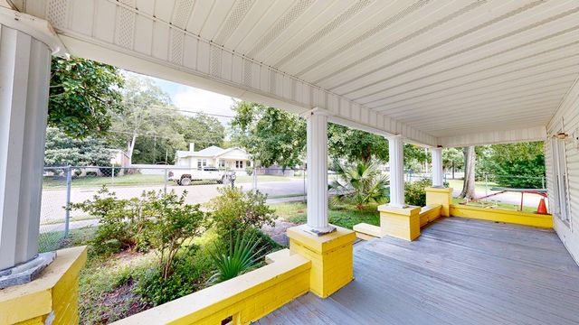 104 N Herring Street, Dothan, AL 36303