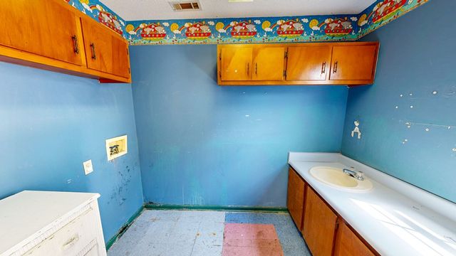 104 N Herring Street, Dothan, AL 36303