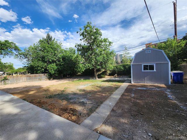 210 E Geddes Avenue, Littleton, CO 80122