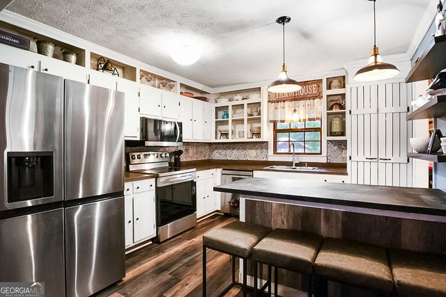 11 Harbour Road NE, Rome, GA 30165