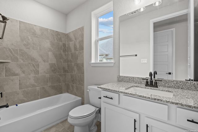 549 ENGLEWOOD LN, Castroville, TX 78009