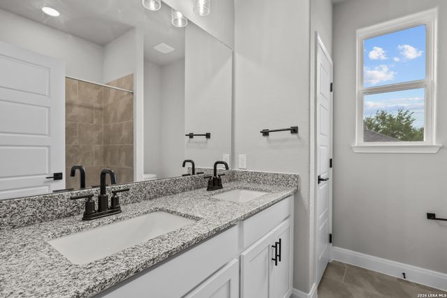 549 ENGLEWOOD LN, Castroville, TX 78009