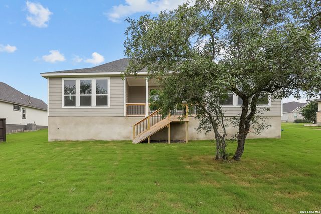 549 ENGLEWOOD LN, Castroville, TX 78009