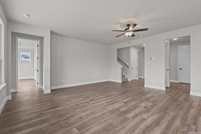 549 ENGLEWOOD LN, Castroville, TX 78009