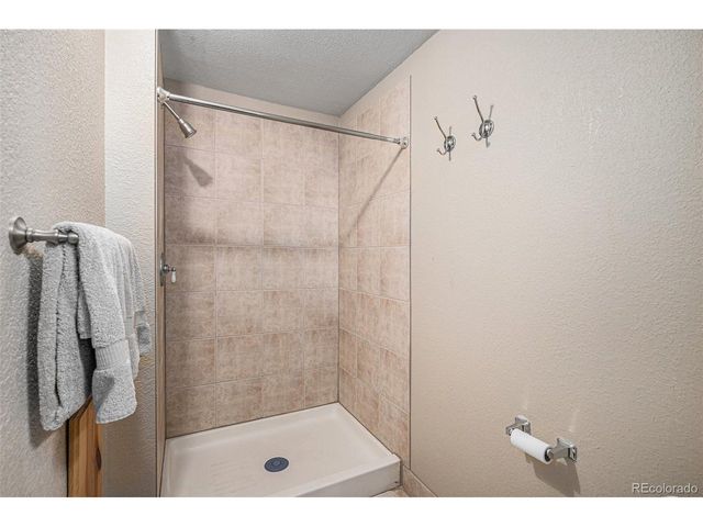 6325 S Oak Way, Littleton, CO 80127