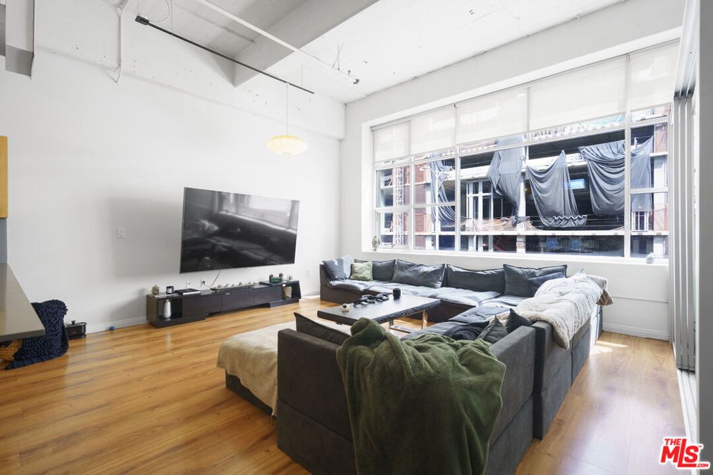 1130 S Flower Street 215, Los Angeles, CA 90015 — photo 3
