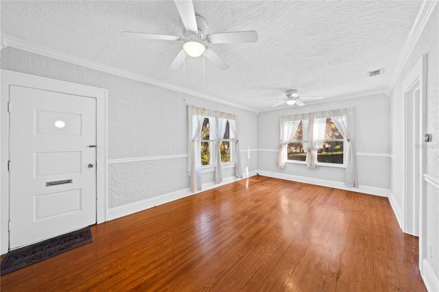 236 N SALISBURY AVENUE, Deland, FL 32720