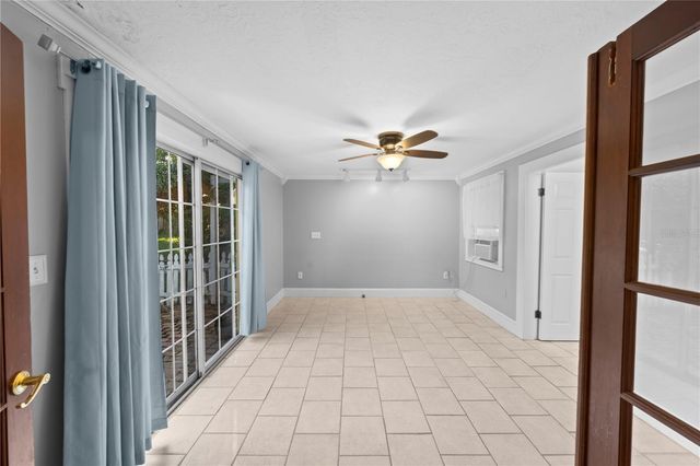 236 N SALISBURY AVENUE, Deland, FL 32720