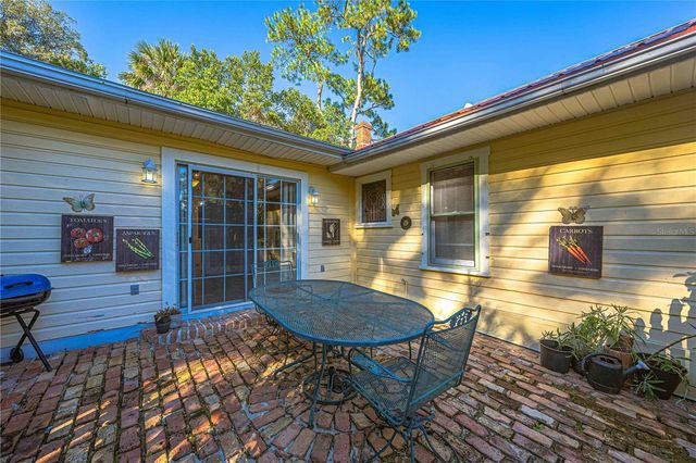 236 N SALISBURY AVENUE, Deland, FL 32720