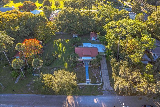 236 N SALISBURY AVENUE, Deland, FL 32720