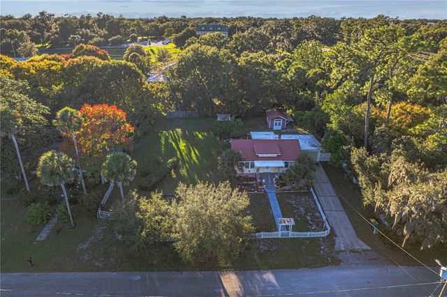 236 N SALISBURY AVENUE, Deland, FL 32720