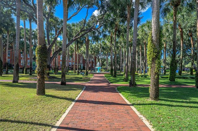 236 N SALISBURY AVENUE, Deland, FL 32720